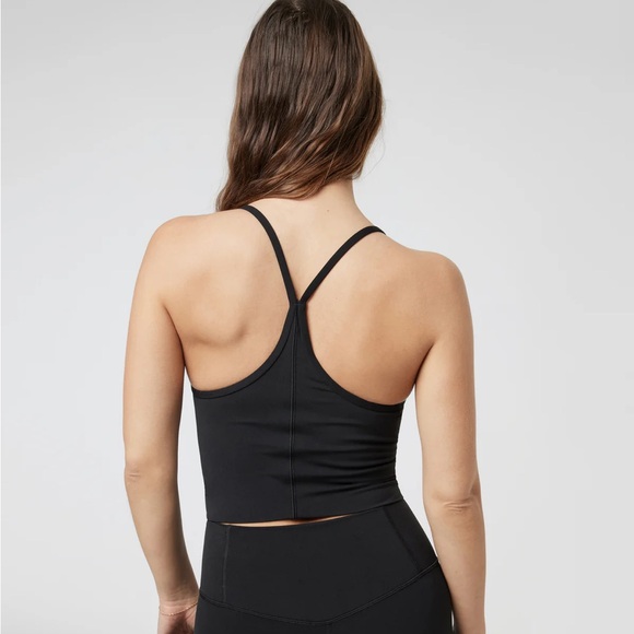 Vuori All The Feels Soft Bliss Blend Tank in Black VW1098 Size L - Picture 2 of 5